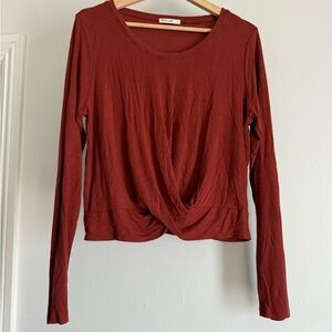 ⭐️5 for $25⭐️ Marine Layer Twist Front Lexi Rib Long Sleeve Shirt